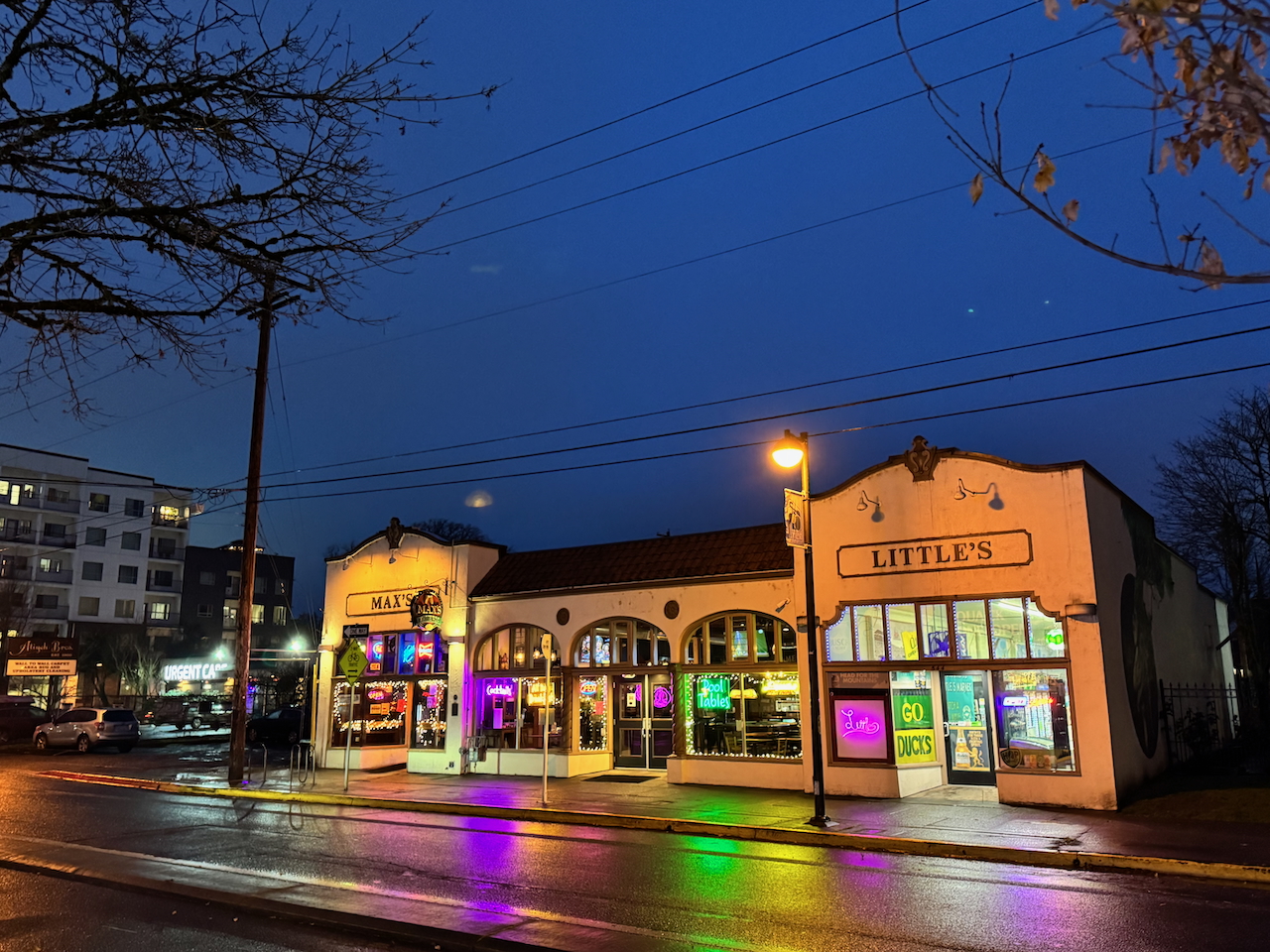 Photograph of Max's in Eugene, Oregon.